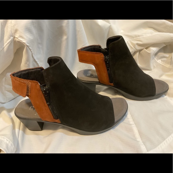 Naot Shoes Naot Favorite Black Ankle Strap Bootie Sandal Poshmark